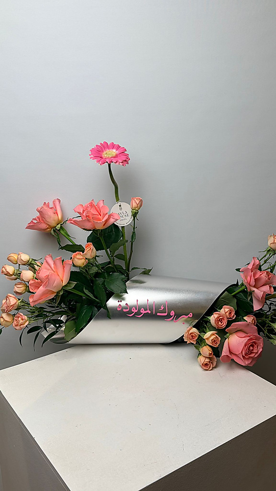 أناقة الورد باللون الوردي - رقم 3223