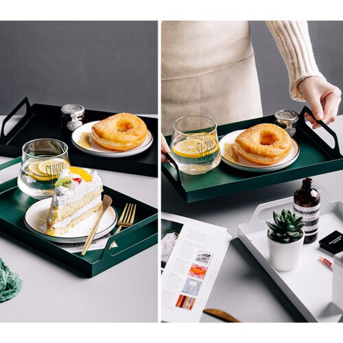 صينية حديد صغيرة باللون الأخضر