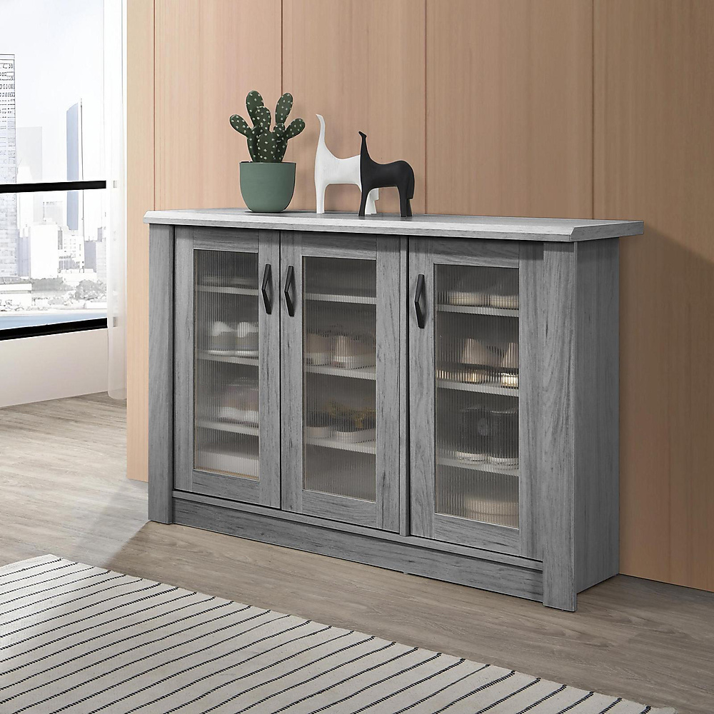 3-door cabinet with transparent doors; width 115, height 90, depth 36.