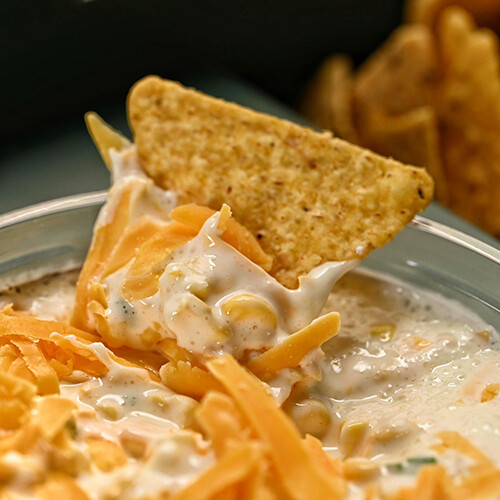 تغميسة الجبن بالذرة