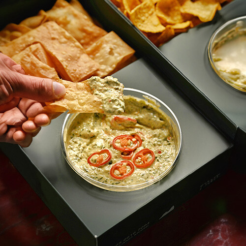 تغميسة السبانخ بالفلفل