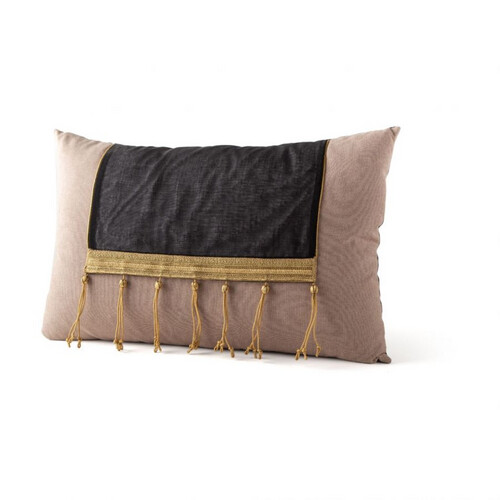 Bisht Cushion