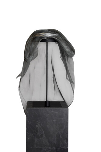 Gutra Stand with Ceramic Design Dark Grey Color