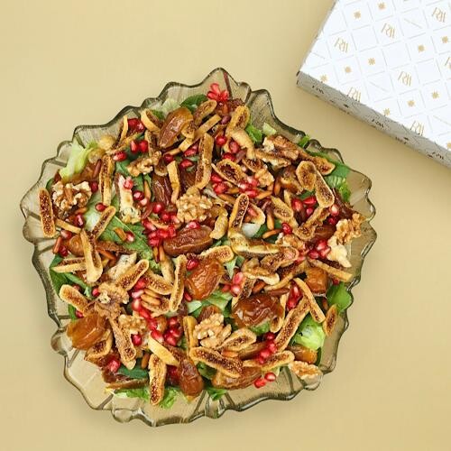 Dry fig and dry salad