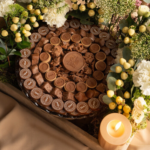 Classic Cocoa and Rose Tray 2