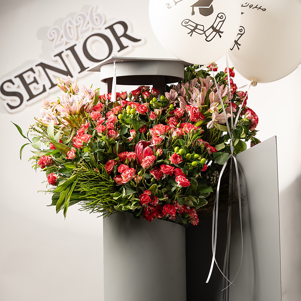 Natural flower arrangement for graduation 11