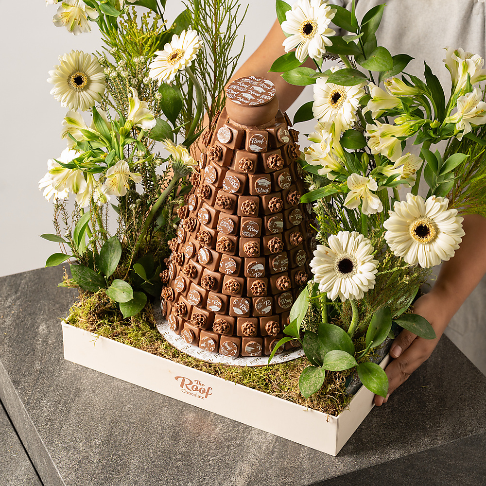 Rose and chocolate arrangement for graduation 1