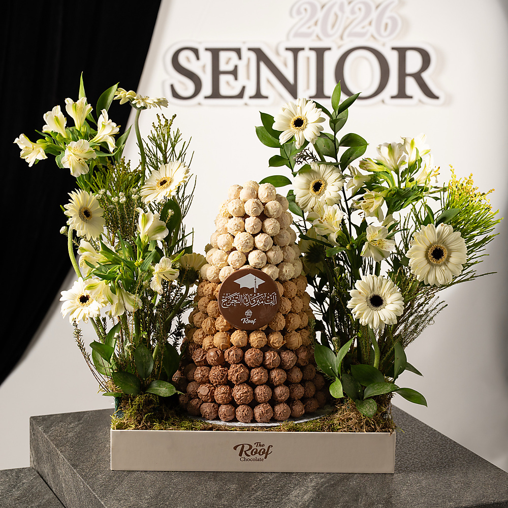 Rose and chocolate arrangement for graduation 5