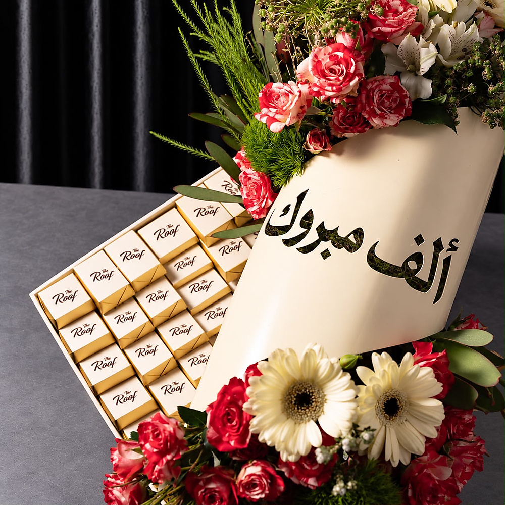 The Roof rose arrangement with wrapped cocoa 1
