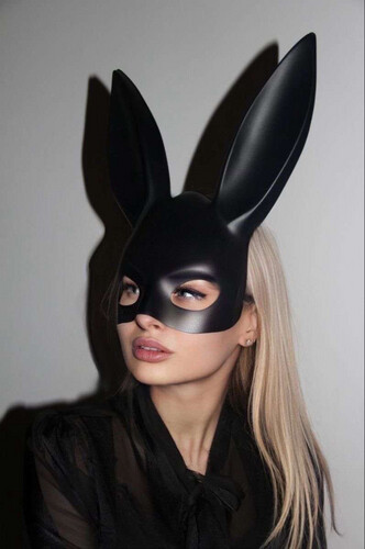 Eye mask