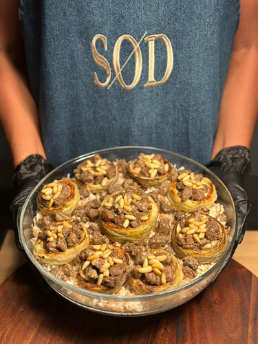 خرشوف بالحم مع أرز الشعيرية بالليمون