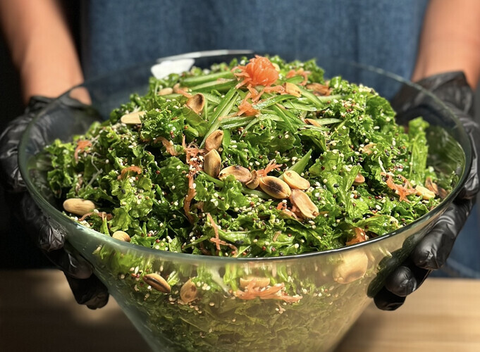The Japanese •KALE• crunch
