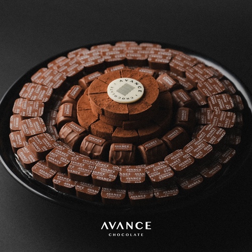 Travel - Crunchy Kinder - DULCE CARAMEL CAKE