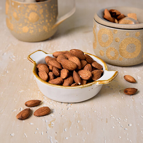 Unroasted Almonds