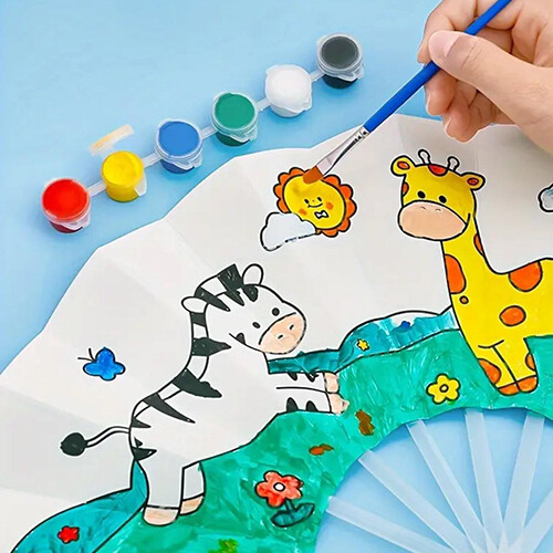 مجموعة مراوح مرسومة برسومات الزرافة