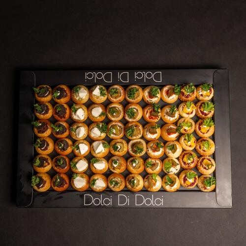 Mini Sandwich Black square Box 60 pieces