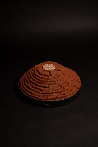 Box Black contian 220 pieces of Triangle Brownie