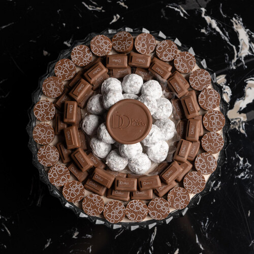 crystal tray chocolate flavors ( hazelnut praline - rahash cracker - roshee )