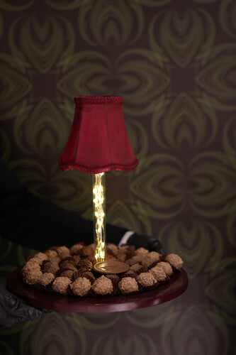 Alabijurah tray Roche chocolate