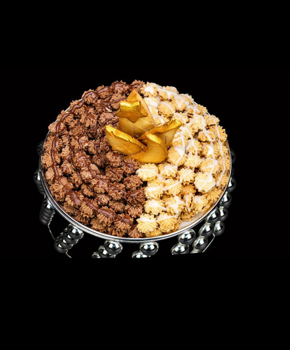 Bubble Tray With A Mixture petit four