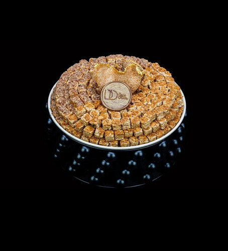 Bubble Tray With A Mixture Of Simsimya & Ghurayba