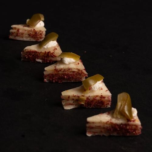 Crystal Tray contains 100 pieces of ( types of cuba - chicken taco - tortilla with mayonnasre)