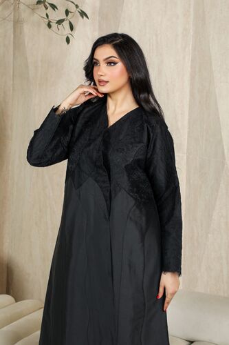 خام الدانتيل المبطن والجكار قصة كتف