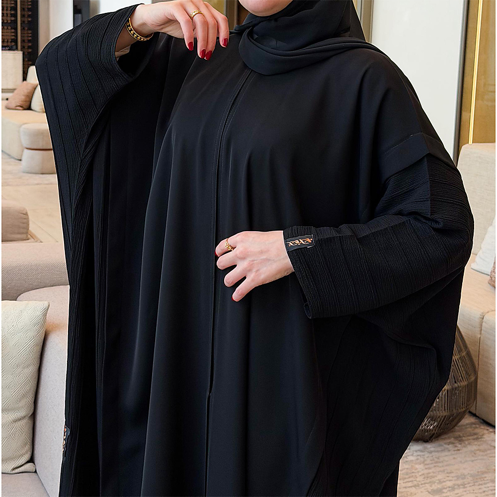 العبايات الساده