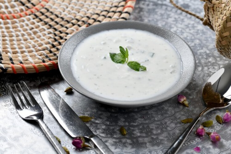 Yoghurt salad