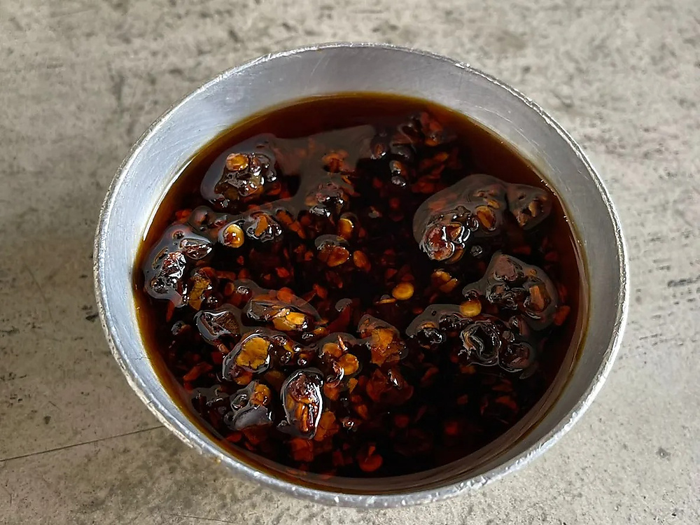 Daqus Tuffaria Al-Aswad