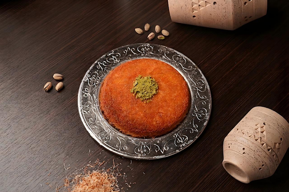 Konafa with cream