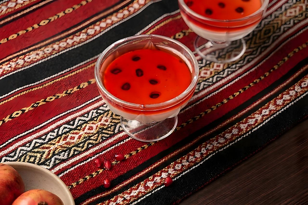 Pomegranate pudding