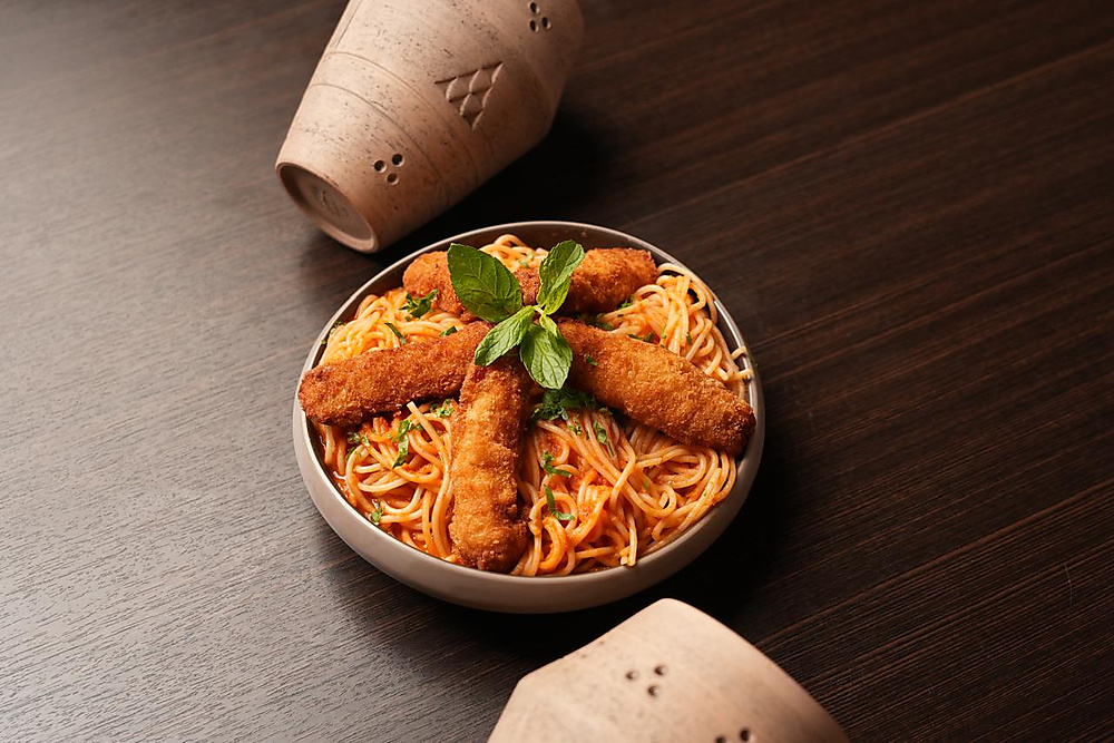 Spaghetti with strips