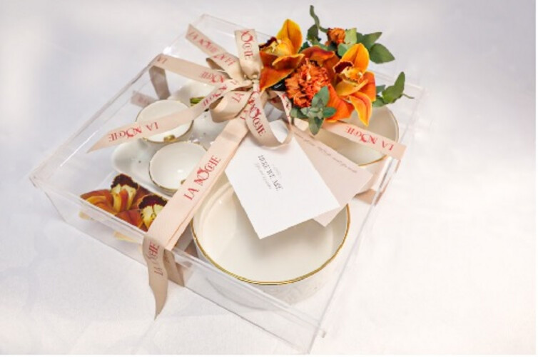ROYAL WHITE POTERRY MOROCCAN SET
