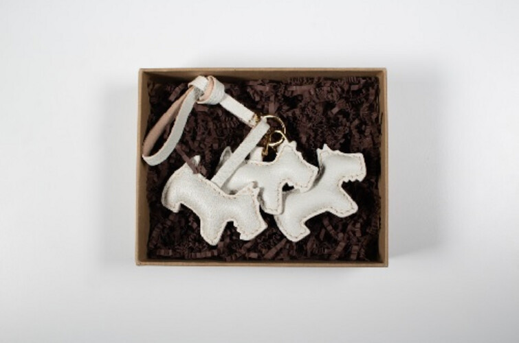 TRIPLE SCHNAUZER CHARM - WHITE