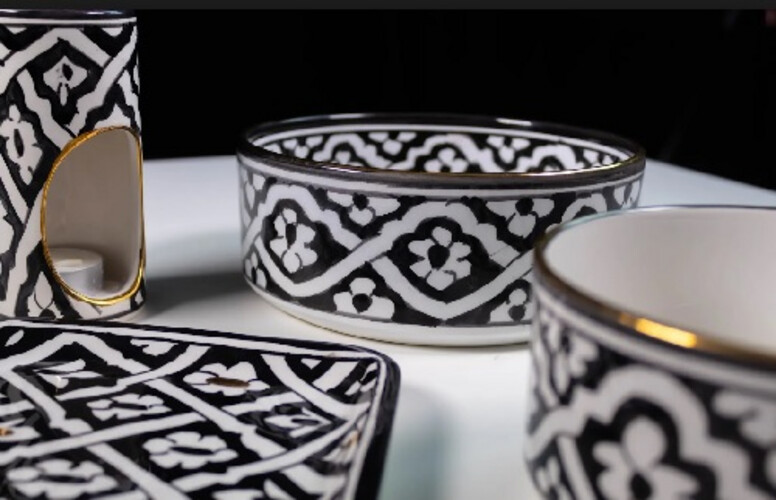 BLACK AND WHITE MOROCCAN POTTERY POTS SET