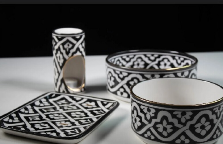 BLACK AND WHITE MOROCCAN POTTERY POTS SET