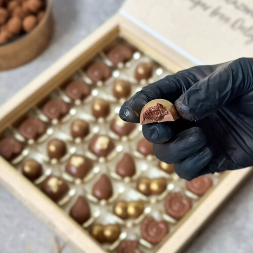 Sugar Free Zwara Chocolate Box