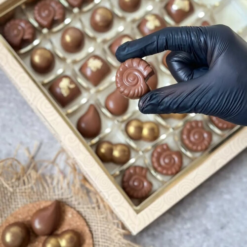 Sugar Free Zwara Chocolate Box