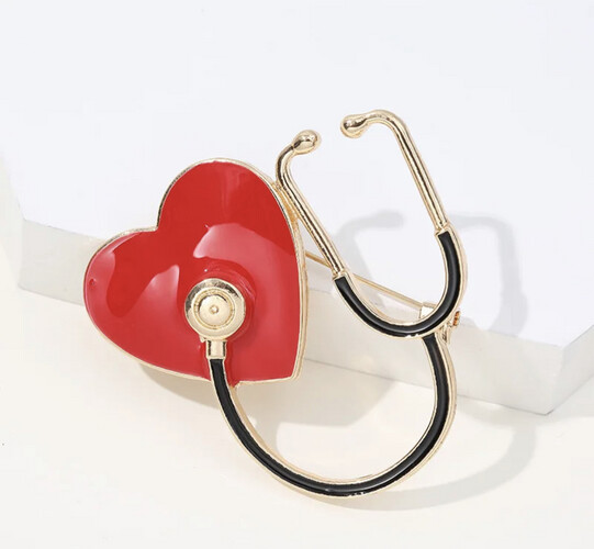 ‏STETHOSCOPE & HEART PIN.4