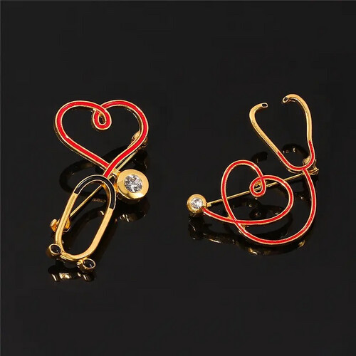 ‏STETHOSCOPE & HEART PIN.2