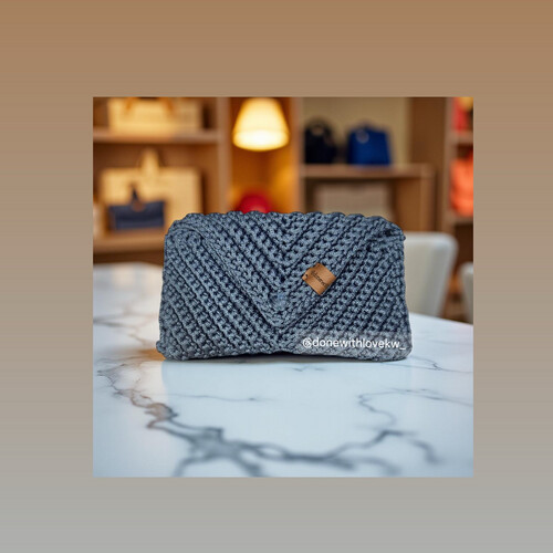 Distinctive handmade handbag for Ramadan