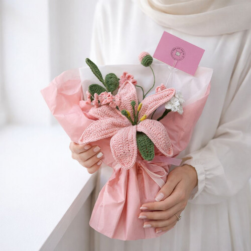 Pink Crochet Lily Bouquet – A Gift That Lasts