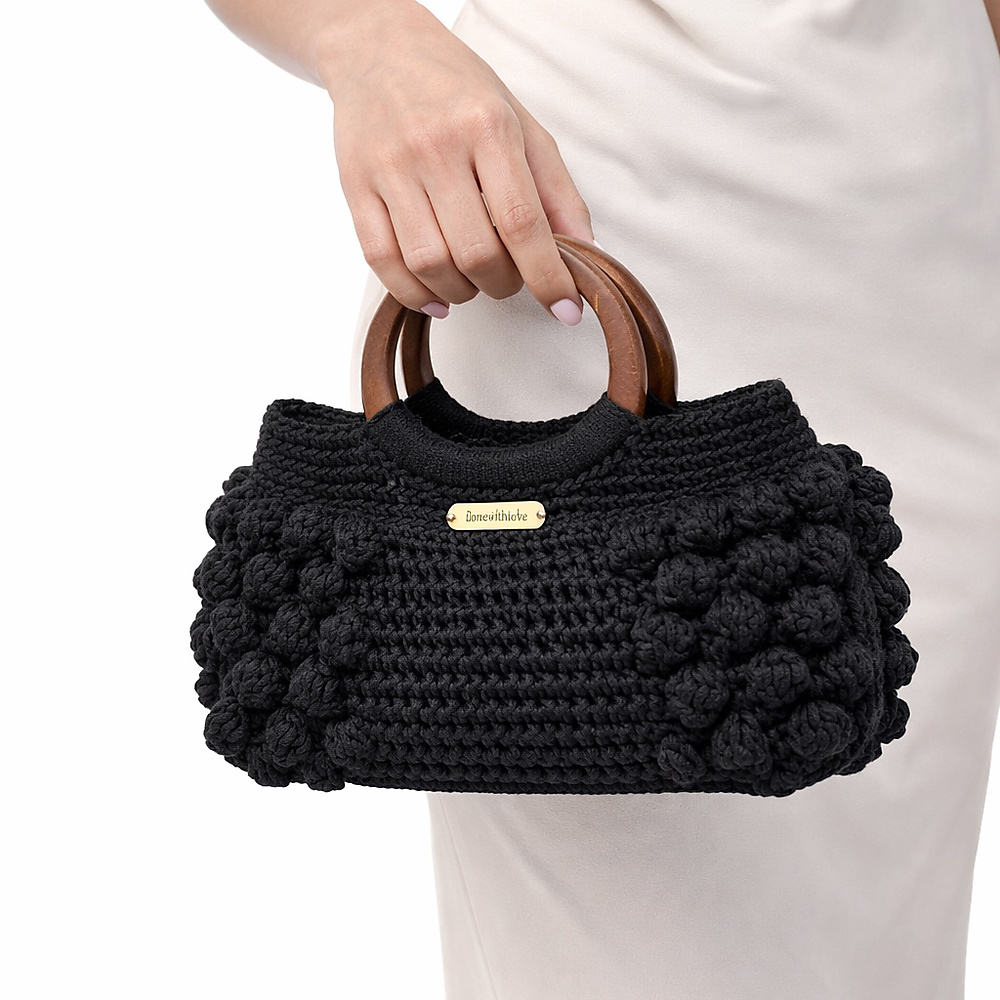 Popcorn Crochet Bag with Wooden Handle – Black