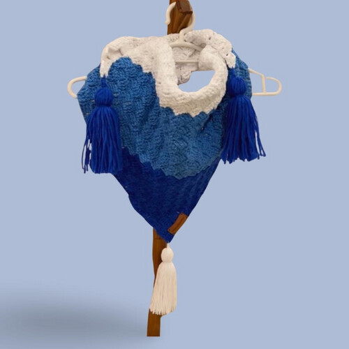 Distinguish yourself by wearing a crochet neck scarf