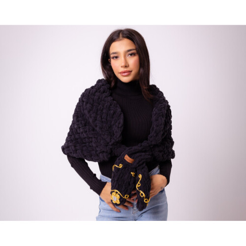 Warm shawl