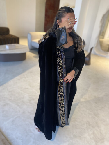 Velvet abaya