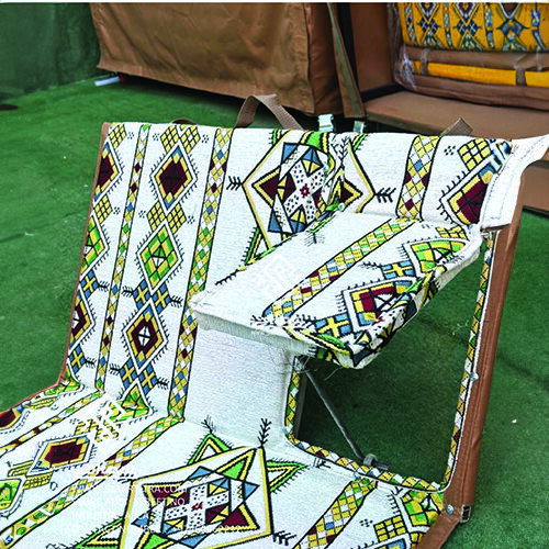 كرسي شعبي مفرد مع تكايه - نجمه ديالا أبيض