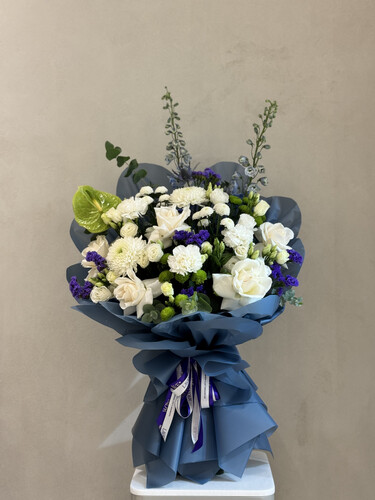 STANDING BOUQUET 4