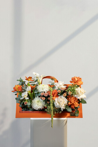WINDOW FLOWERS ( ORANGE )